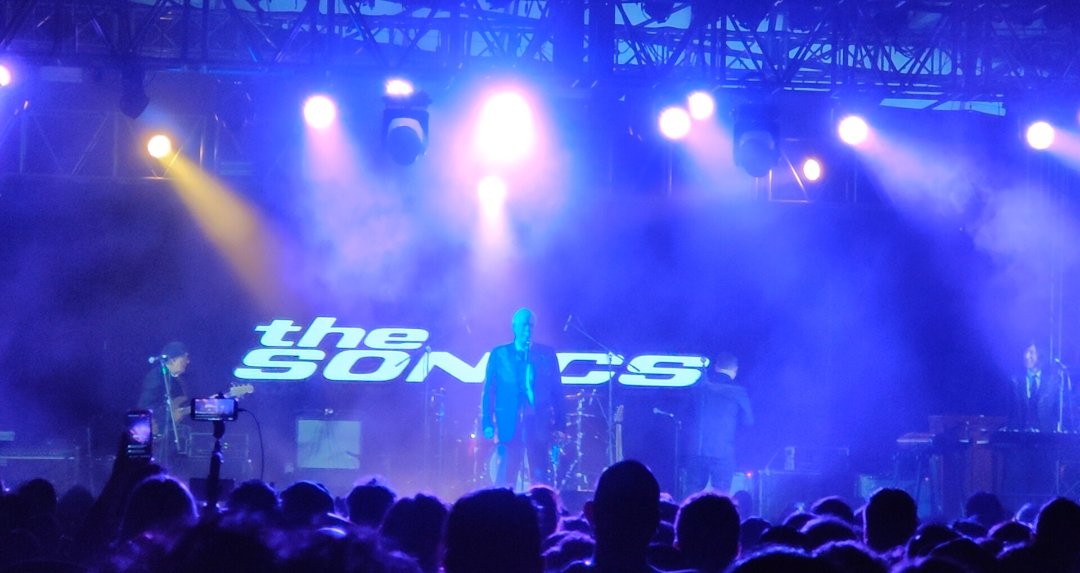 KID_A_OK's tweet photo. @ruleiro @eltalcha Muchachos!!! Acá unas fotos del Festival del WarPig y el Reverendo #WildOFest con The Sonics y Los Straitjackets #PoderosoMartes #Poderoso https://t.co/v7v3B509oi