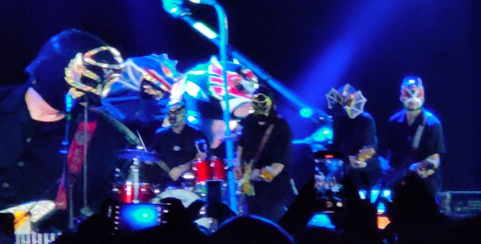 KID_A_OK's tweet photo. @ruleiro @eltalcha Muchachos!!! Acá unas fotos del Festival del WarPig y el Reverendo #WildOFest con The Sonics y Los Straitjackets #PoderosoMartes #Poderoso https://t.co/v7v3B509oi
