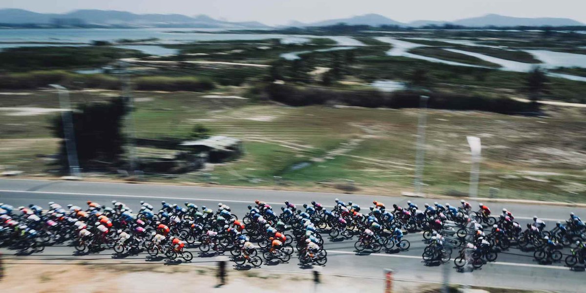 Lingshui_Lian's tweet photo. 🚴The second stage (#Qionghai/ #Lingshui) of the 16th Tour of Hainan International Road Cycling Race 2025, has successfully concluded. Congratulations to Dusan Rajovic from Italy’s Team Solution Tech - Vini Fantini for claiming the stage victory!🎉
With over 80% of the route hugging the coastline, cyclists immersed themselves in the electrifying blend of speed and passion under the golden sunshine, fueled by the invigorating sea breezes along the picturesque roads. 🛣️🌊
#Cycling #TourOfHainan #tourofhainan2025 #cyclist
@MeetQionghai @SolutionVini
(📷Photo by Chen Zefeng & Yang Guanyu)