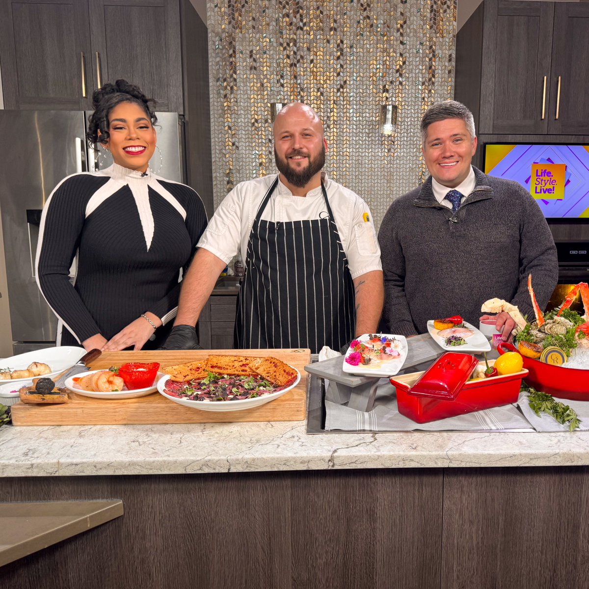 CommissionRow's tweet image. Chef Cody joined @LifeStyleLive8
to share a glimpse of our vibrant Easter Brunch experience and highlight dishes like our Hamachi Crudo and Wagyu Beef Carpaccio. Watch the segment &amp;amp; reserve your table!
🔗: bit.ly/4cs6dyL