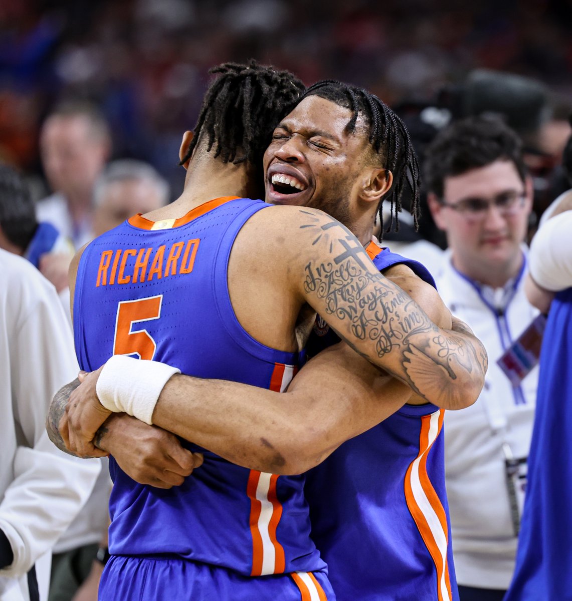 _KyleLander's tweet image. Will have some later for when I get home, but while I am sat in the airport, here's just a couple frames from yesterday's National Championship!

@camparker25 @GrahamHall @delatorre @ZachAbolverdi @GatorsIllust #GoGators