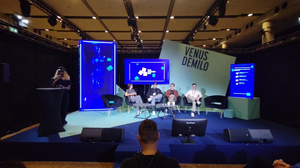 World Mobile tweet media