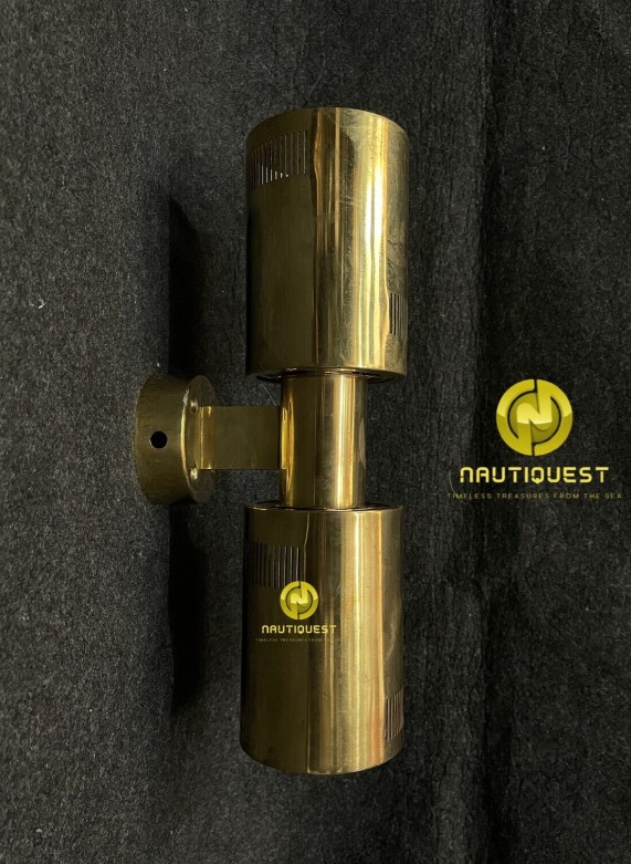 Nautiquest's tweet photo. Elevate your indoor or outdoor lighting with this classic vintage brass sconce, https://t.co/0t2V0jciA4
#BrassWallLight #IndoorOutdoorLighting #VintageSconce #UpDownLight #SiblingStyle #love #instagood #fashion #photooftheday #photography #art #beautiful #nature #losangles https://t.co/Qvn4Y8B2Pg