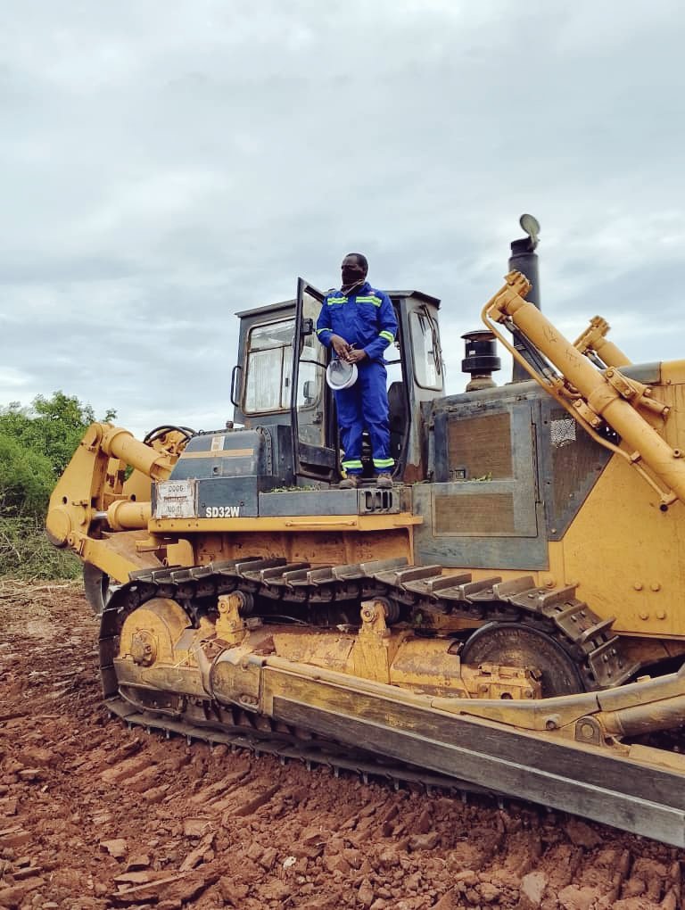 Mwikallo's tweet photo. Inside the cab of a $1 million bulldozer. https://t.co/Y4tmAD5VjS