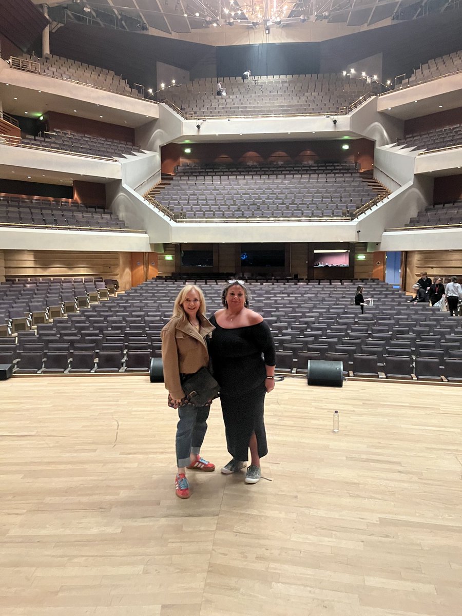 Sarah Simons tweet media