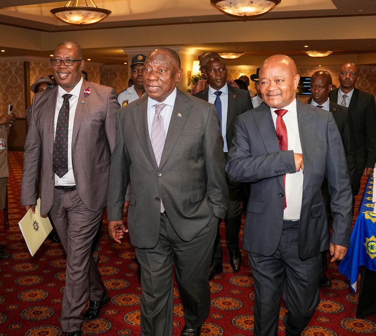 KaraboMolewa's tweet photo. Look at the smile.......when something good that is cooking #PoliceSummit #SenzoMchunu https://t.co/bBAOxw9NWr