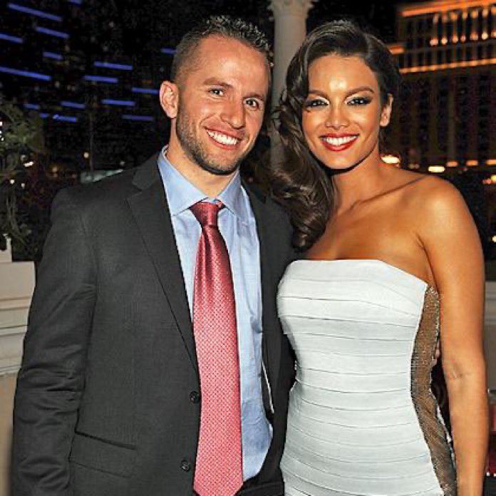 HubieTalksHoops's tweet photo. In June of 2011, JJ Barea—5 and a half feet tall—locked down LeBron James in the Finals and impregnated Miss Universe. We may never see another run like that. https://t.co/3ocH0FYX5W