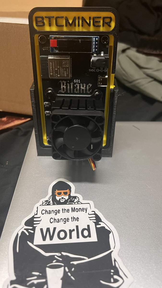 nashmau5inc's tweet photo. Guess who’s Bitaxe arrived. It’ll pair nicely with my Luckyminer Lvl 8. Shoutout @streetcyber_art @streetcyber_ for the dopest BTC art! #pleb #BTC #CryptoMining #solomining #bitaxe #bitaxe601 https://t.co/e3ErpSlCum