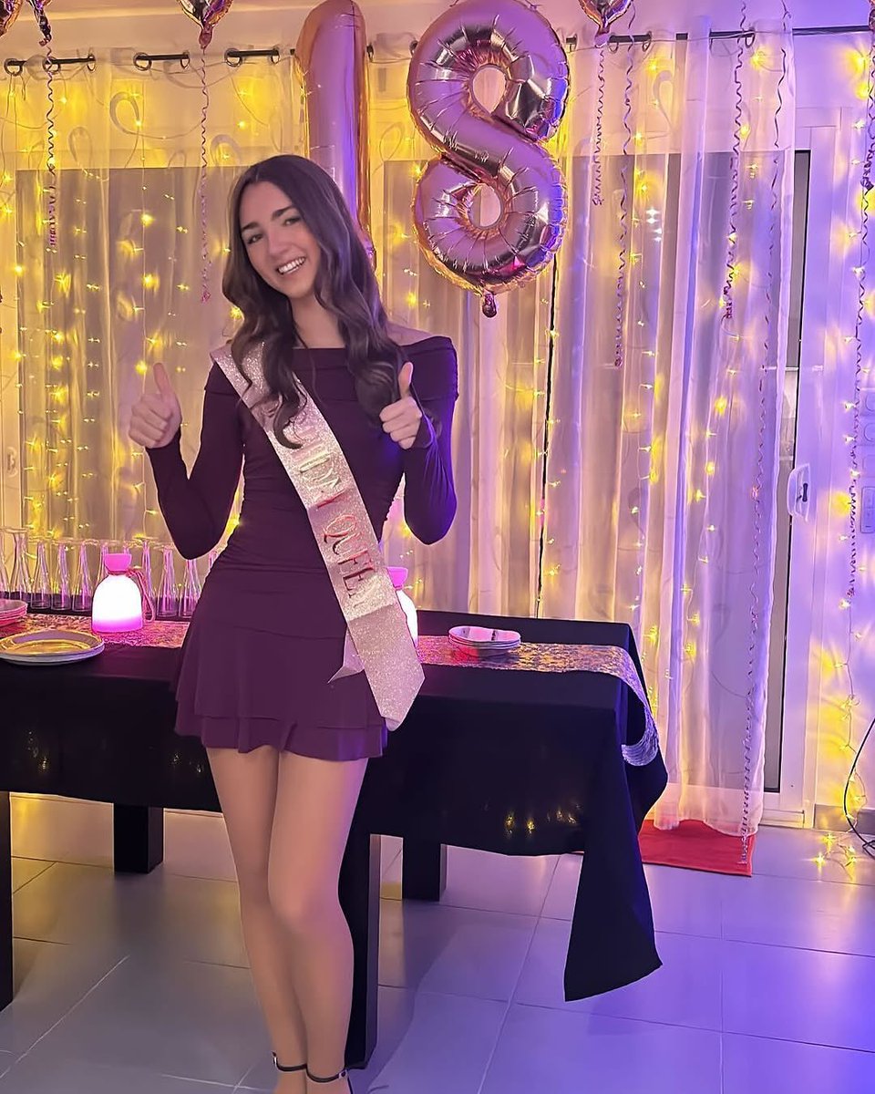 Retour en arrière avec des photos des 18 ans d’<a href="/angelinaofficie/">Angélina Officiel</a> ! ❤️