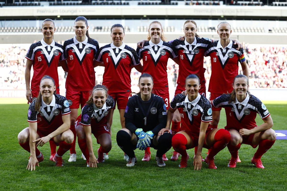 dbulandshold's tweet photo. Team 🇩🇰

#ForDanmark #UWNL https://t.co/kIsozNm4Ew