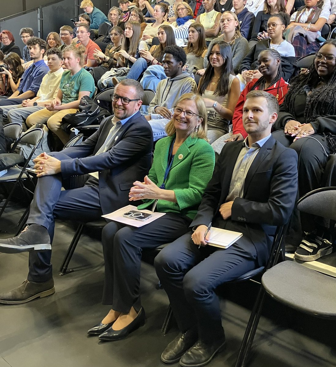 academielyon's tweet photo. Aujourd'hui au TNP de Villeurbanne, 1ère rencontre académique des lycéens éclaireurs de la culture.
La rectrice @ABisagni a entrevu le dynamisme des CVL :
- diversification des pratiques culturelles
- mise en avant de structures locales
- lycéens acteurs de leur vie culturelle https://t.co/HYkuSKrSdc