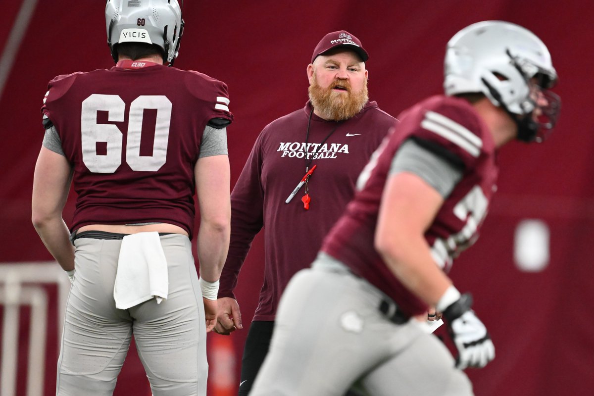 Fired-up to officially welcome <a href="/CoachCNorcross/">Cameron Norcross</a> to the staff as Montana's new offensive line coach! 

📰 gogriz.com/news/2025/4/8/…

#GoGriz