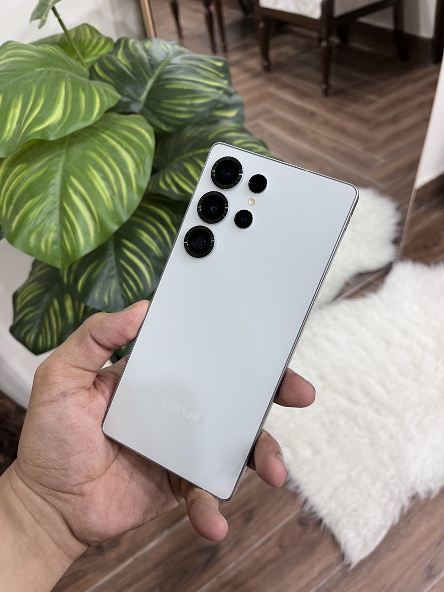 Yo new toy in the house! 👀