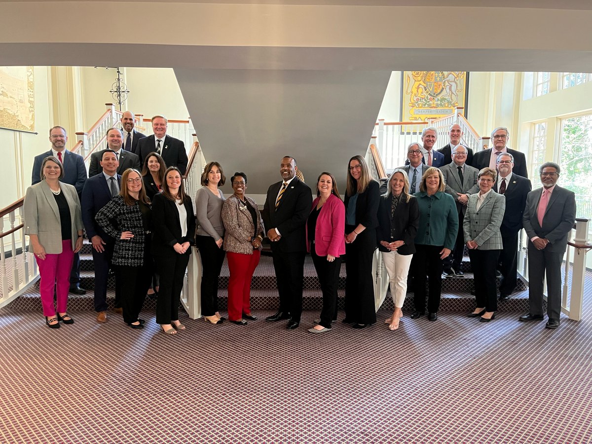 StateCourts's tweet photo. Last month, NCSC hosted the Assembly of Associations, which was attended by top leaders representing nine independent court and judicial organizations.

These leaders met with NCSC association management staff to discuss common interests and future opportunities. https://t.co/MlZqOcAv6Z