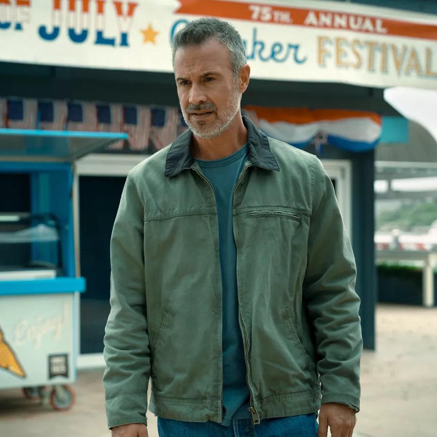 DiscussingFilm's tweet image. First look at Jennifer Love Hewitt and Freddie Prinze Jr in the new ‘I KNOW WHAT YOU DID LAST SUMMER’ movie.

(Source: people.com/i-know-what-yo…)