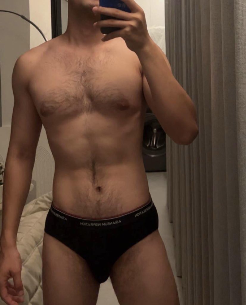 joe1069113328's tweet photo. 想和我玩嗎？   #香港gay   #hkgay https://t.co/t25olmbTaM