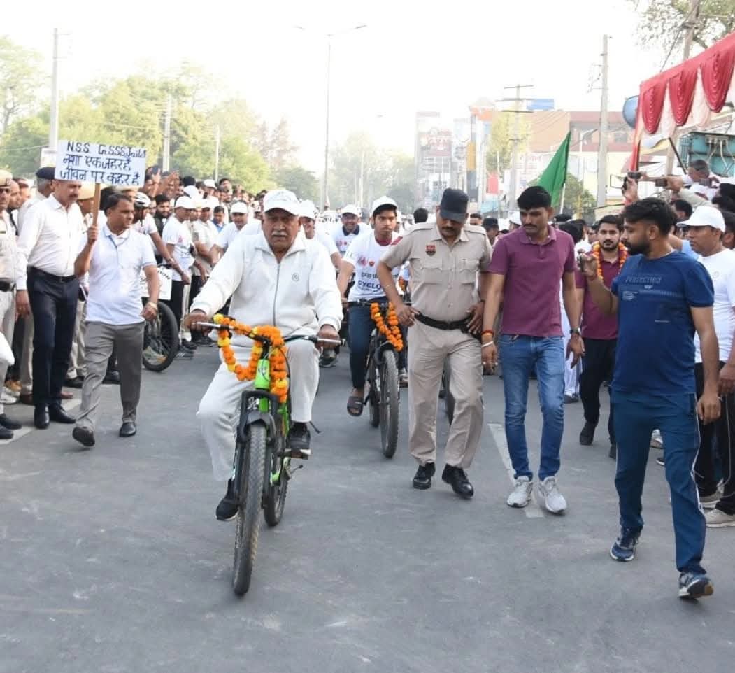 DCMahendragarh's tweet photo. हरियाणा उदय कार्यक्रम के अंतर्गत  साइक्लोथॉन- 2.0 द्वारा दिया गया जिला महेंद्रगढ़ में  नशा मुक्ति
 का संदेश। 
https://t.co/7OE7neT6w9 https://t.co/APKNScVTdu