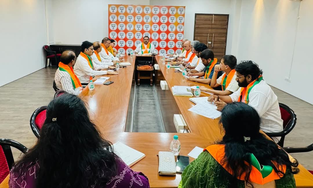 sbram_bjp's tweet photo. Attended "State Monitoring Team Meeting for Organizational Campaigns, chaired by BJP state General Secretary (organization) Shri. Chandrasekhar ji today at BJP  Telangana state office, Hyderabad.@chshekharbjp @N_RamchanderRao @RajeevRC_X https://t.co/RN6JNLF3u5