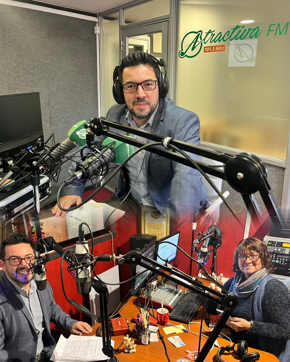 Hoy en #LosLagos, el seremi de Bienes Nacionales Jorge Pacheco Rosas, visitó radio Atractiva y radio Los Lagos para conversar sobre el trabajo desarrollado por <a href="/LosRiosBBNN/">Seremi de Bienes Nacionales Los Ríos</a> en materia de regularización y libre acceso a las playas de mar, ríos y lagos.
