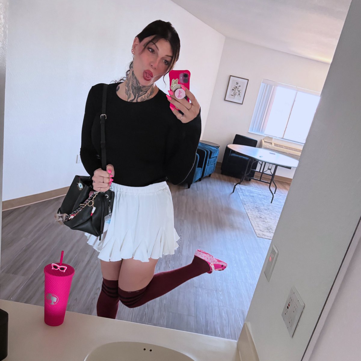 🔥♡🖤🩶🤍🩷🤍🩶🖤♡🧊