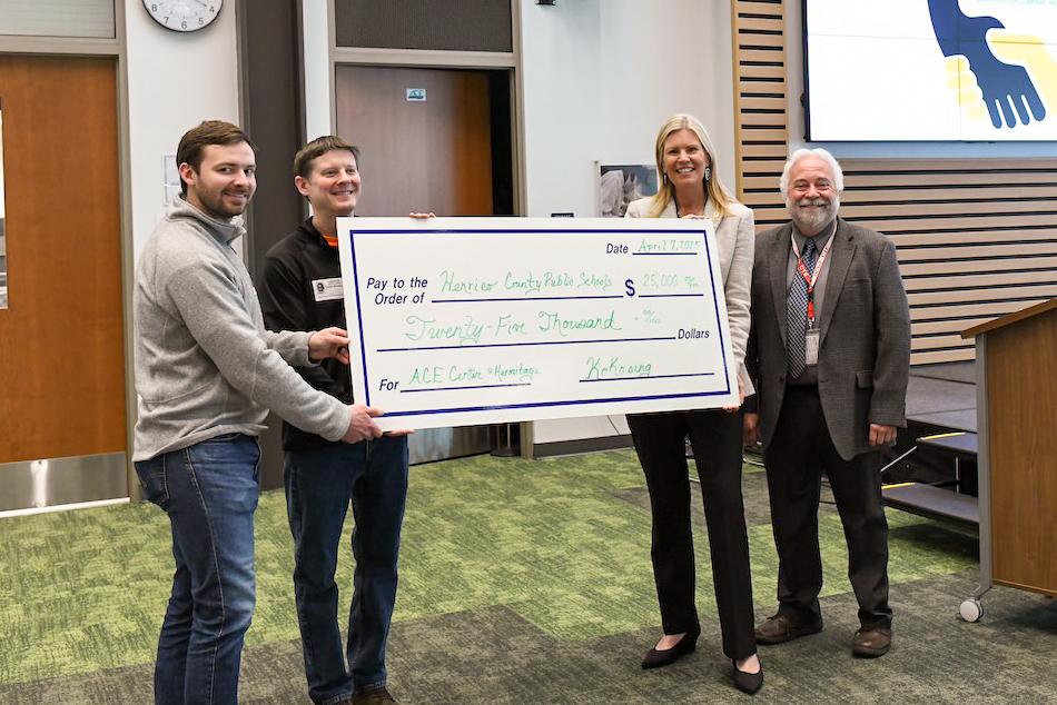 The next stage of the ACE Center at Hermitage build got a big boost yesterday when Kokosing presented a $25,000 donation to ACE Center students and HCPS leadership! 👏

Thank you for your generosity and support, Kokosing!

henricoschools.us/article/2130785