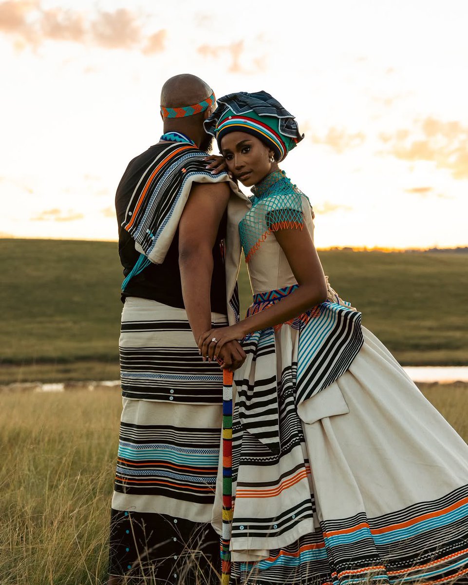 PopPulseSA's tweet photo. Zozibini Tunzi shares pictures from her traditional wedding. https://t.co/4Hj3vJRv3L