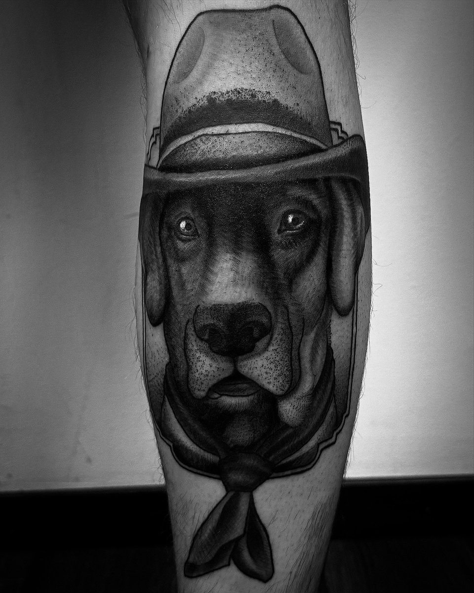 Är sedan 4 månader tillbaka Certified Cowboy Dog Dad ™️