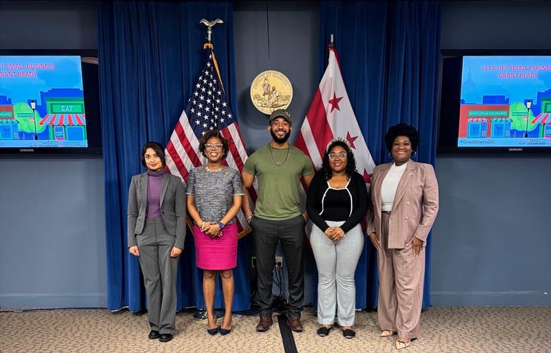 On behalf of Mayor Bowser, Executive Director Snider &amp; MOCCA partnered with the DMPED to connect Caribbean Business owners like Jerk at Nite to the FY 25 Great Streets Grant! For more information about the grants visit: greatstreets.dc.gov/page/small-bus…