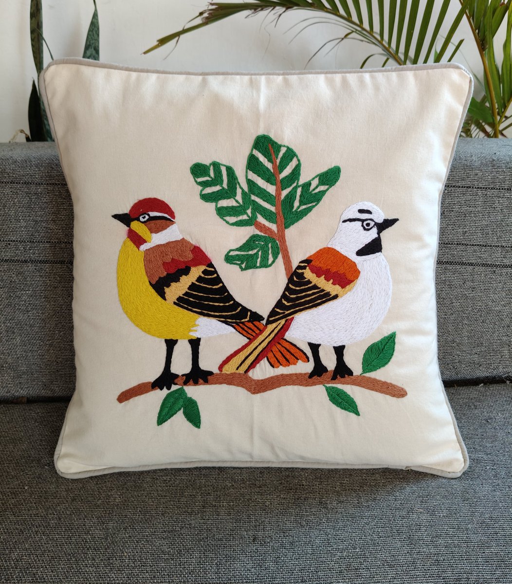 Ahambhumika's tweet image. Invested ₹45K+ in our website, but orders are disappointingly low. What are we missing? Is it user experience, SEO, or something else? Seeking insights to boost our online sales ( astitva.net.in ) #EcommerceChallenges #WebsiteOptimization