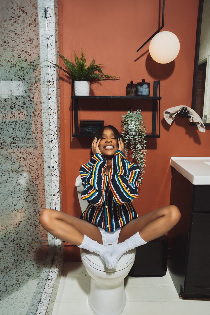 DeJLoaf's tweet photo. Happy Birthday to Me 🥳💛 https://t.co/yP5Kf7dryH