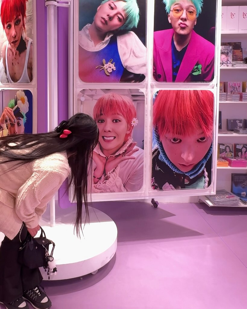 LH VIII VIII tweet media