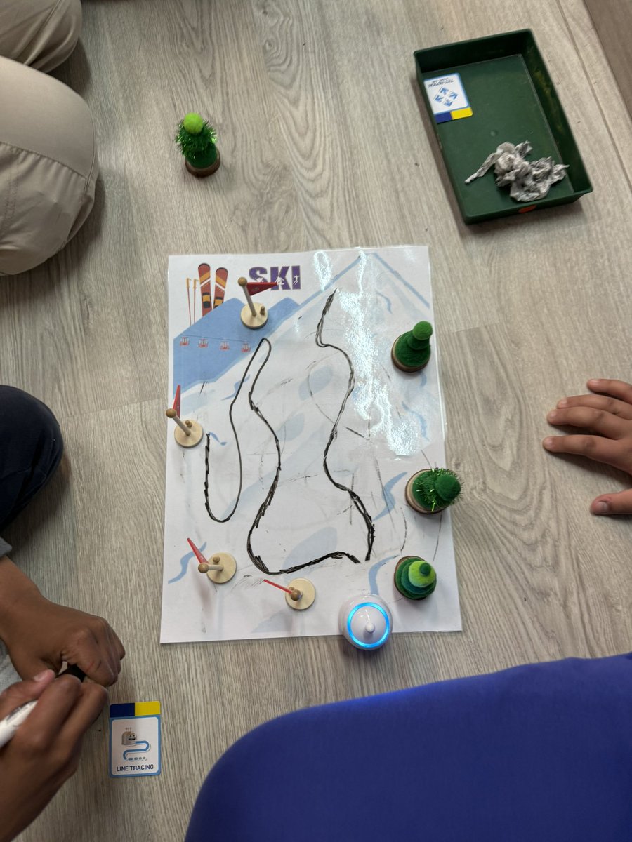 María Ortego Bécares (@nukaortego) on Twitter photo Taller de robótica en la Semana cultural del <a href="/CeipFcoArranz/">CEIP FRANCISCO ARRANZ</a>
#CodigoEscuela4_0_Madrid
#IF_CMadrid Taller de robótica en la Semana cultural del <a href="/CeipFcoArranz/">CEIP FRANCISCO ARRANZ</a>
#CodigoEscuela4_0_Madrid
#IF_CMadrid