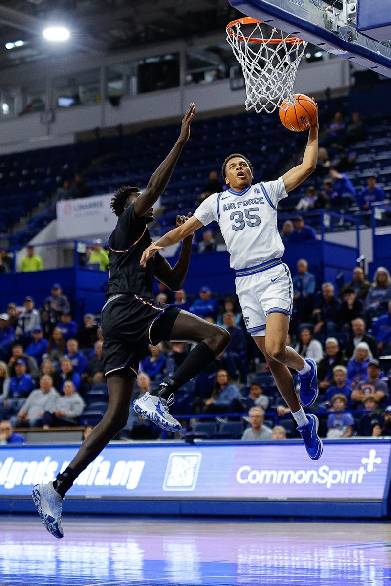Air Force guard Kyle Marshall has entered the transfer portal, <a href="/On3sports/">On3</a> has learned. 

The multi-time Mountain West Freshman of the Week averaged 6.9ppg and 4.9 rebounds in 30 games. 

on3.com/transfer-porta…