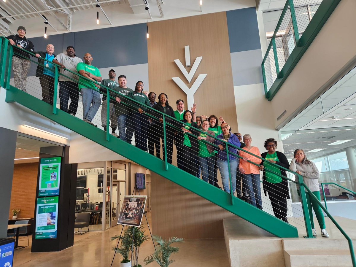 IvyTechLakeCo's tweet image. The clock is ticking on Ivy Tech Day! Donate at giveday.ivytech.edu/giving-day/993… stop by our EC location, where each donation earns swag! #ivytech #IvyTechDay #Give2Ivy #GrowIvyGrow