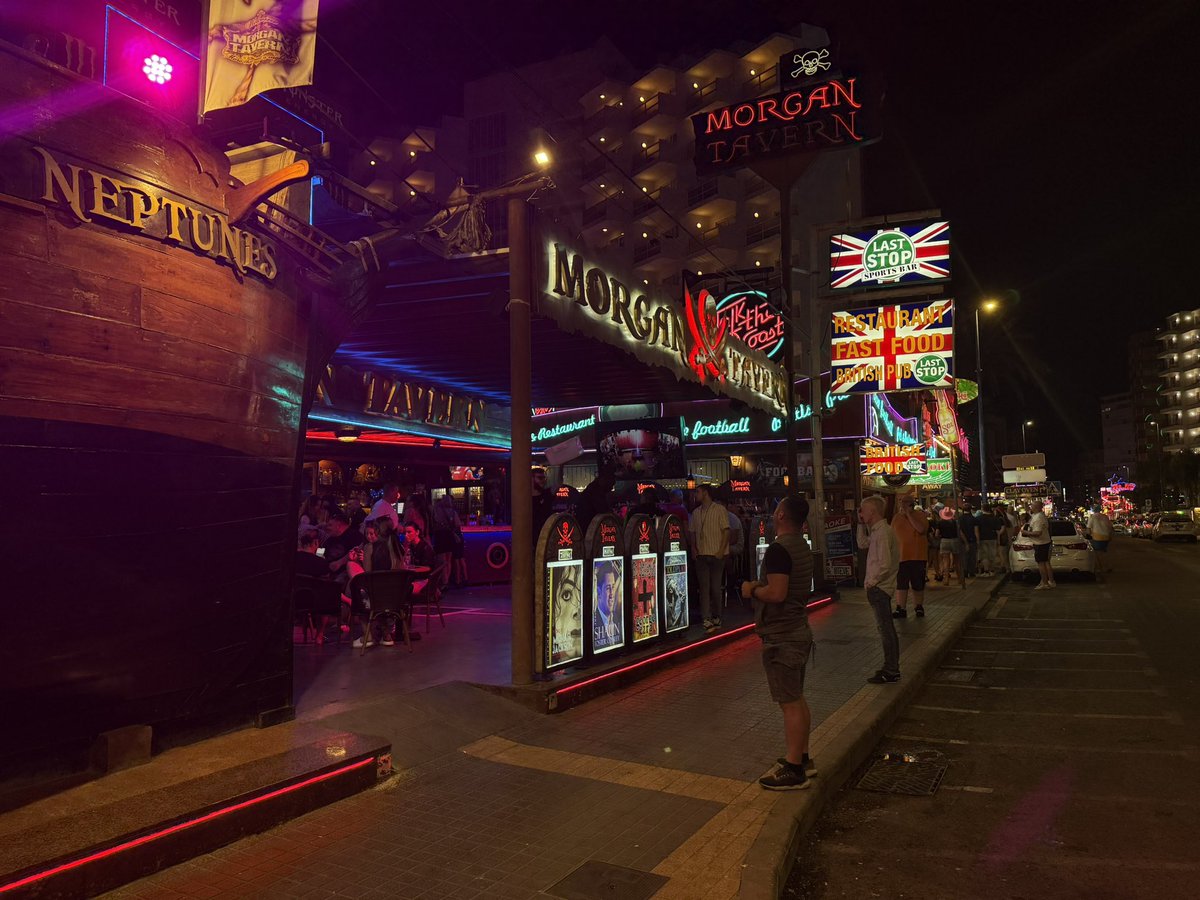 Louis Macklin tweet media