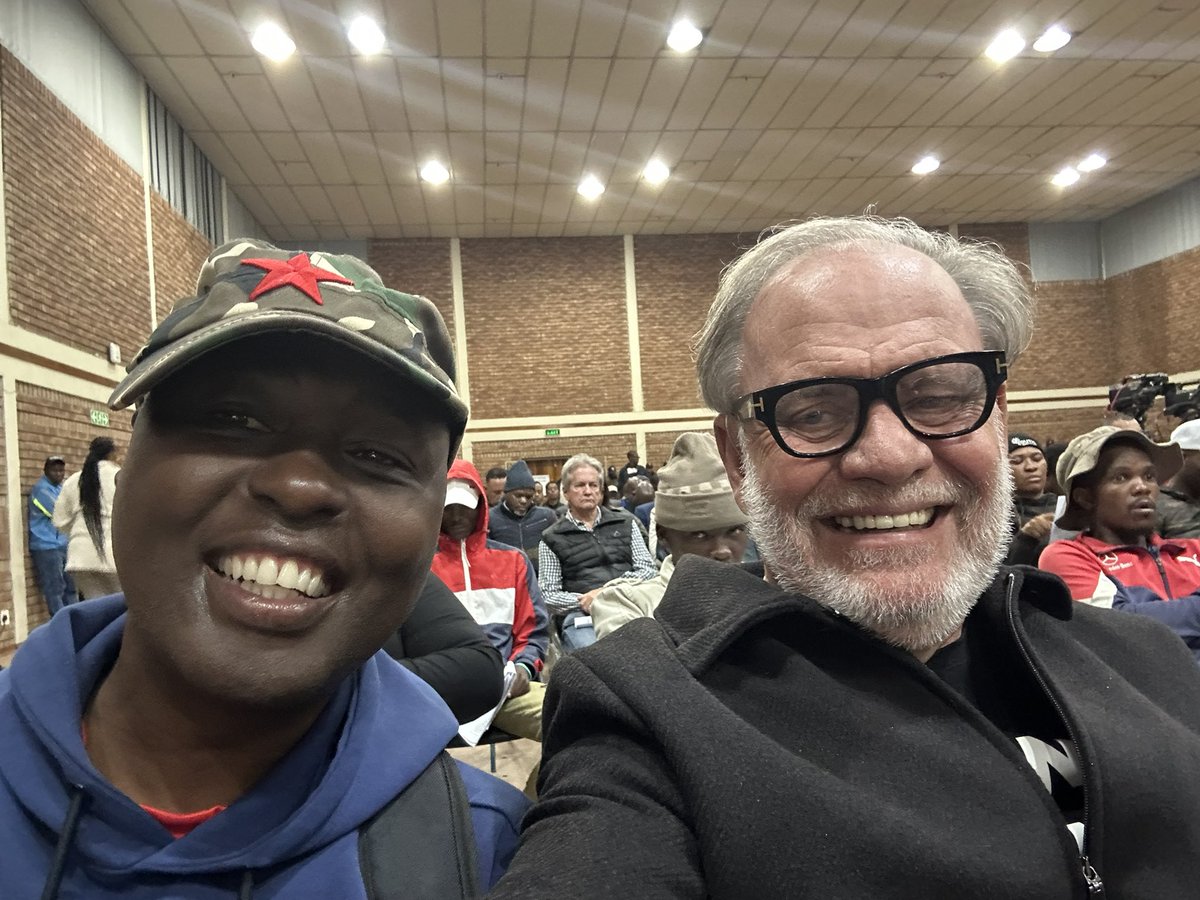 niehaus_carl's tweet photo. Now at the Integrated Development Plan (#IDP) meeting for Johannesburg, Region B, at the Danie Van Zyl Recreation Centre. I am as @EFFSouthAfrica Convener for Sub-Region B, together with fellow Fighter #SechabaSono, representing the @EFFSouthAfrica at this crucial meeting.
All politics is local. Nothing is more important than proper planning for service delivery at a local level. No party understands this better than the EFF, and we are constantly engaged in working for fully accountable service delivery.
A LUTA CONTINUA! βπΎ