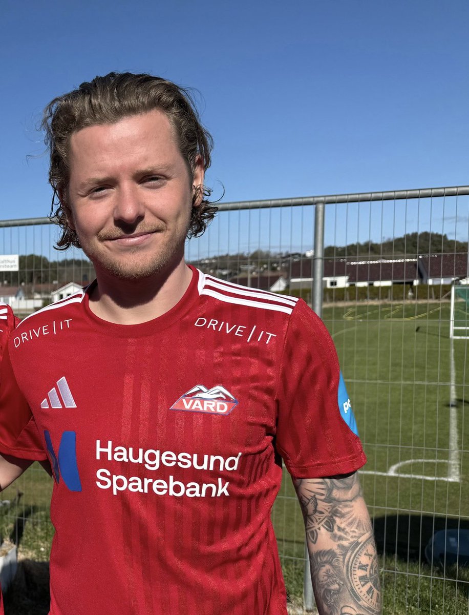 tilslagpod tweet media