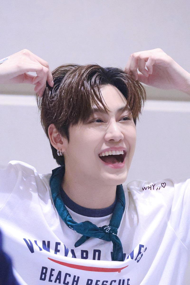 WHY_m0m0's tweet photo. 250407

Maybe it's a wig🤭🤭🤭

#BKKIBF2025xBounPrem
#บุ๋นเปรม  #Bounprem
@bb0un  #bb0un https://t.co/zSv0WnpP3X