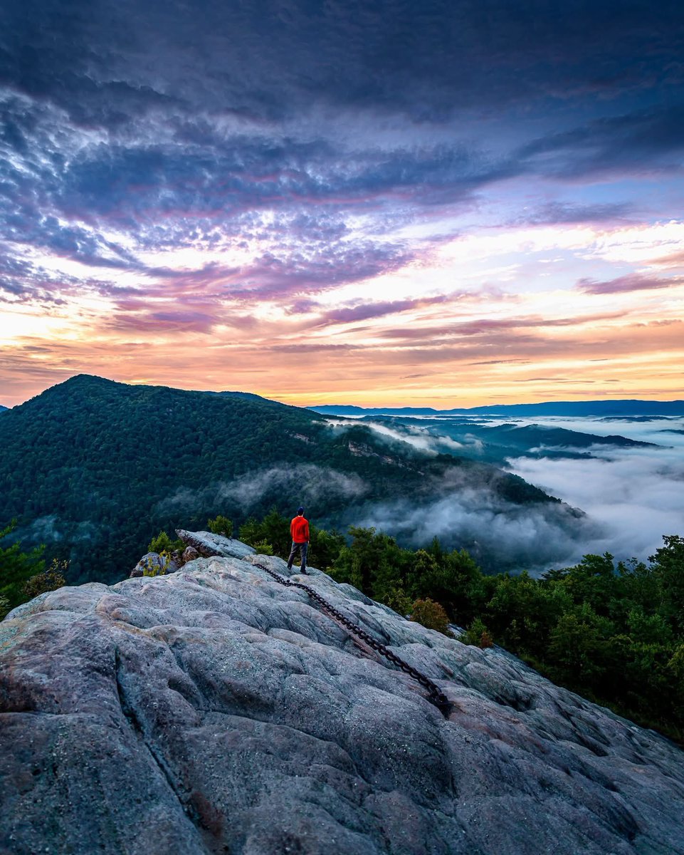 ky_adventure's tweet photo. Get out there and discover our marvelous State Parks across Kentucky
https://t.co/wpdXm5Uo2S
#kystateparks #pinemountain
#waterfalls #hiking #rafting #paddle #fish #horseback #kentuckyadventure #waterways #adventuretrails #travelky #kyadventure #adventureky #ky_adventure https://t.co/T7vKqQhk3X
