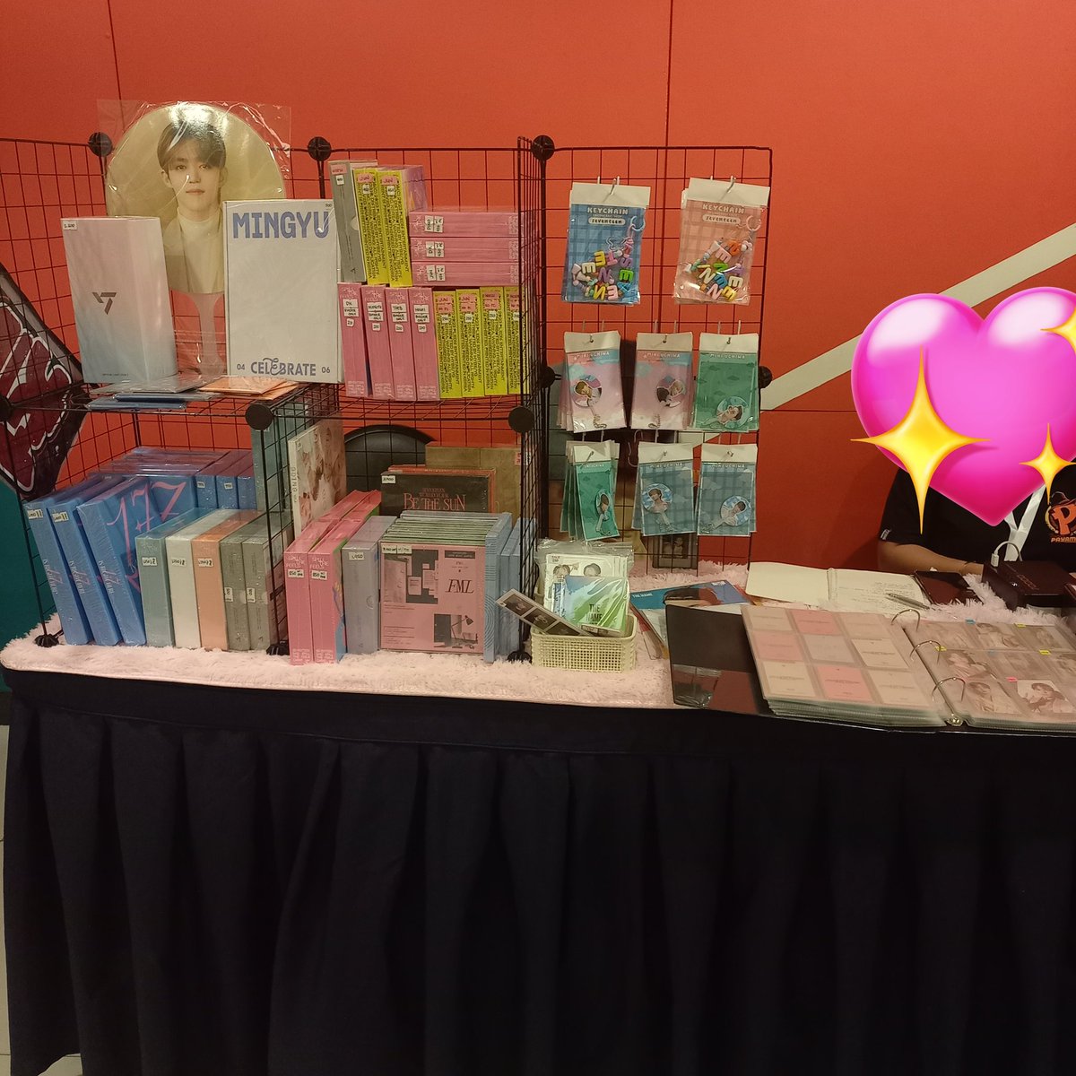 dbkshop's tweet photo. Thank You @_EmPireCreates @FHEtuccini for inviting us agaiiin 💟

#Seventeen_right_here_in_cinema #17rhatsmcalamba #17rh https://t.co/CBcHIux9uK