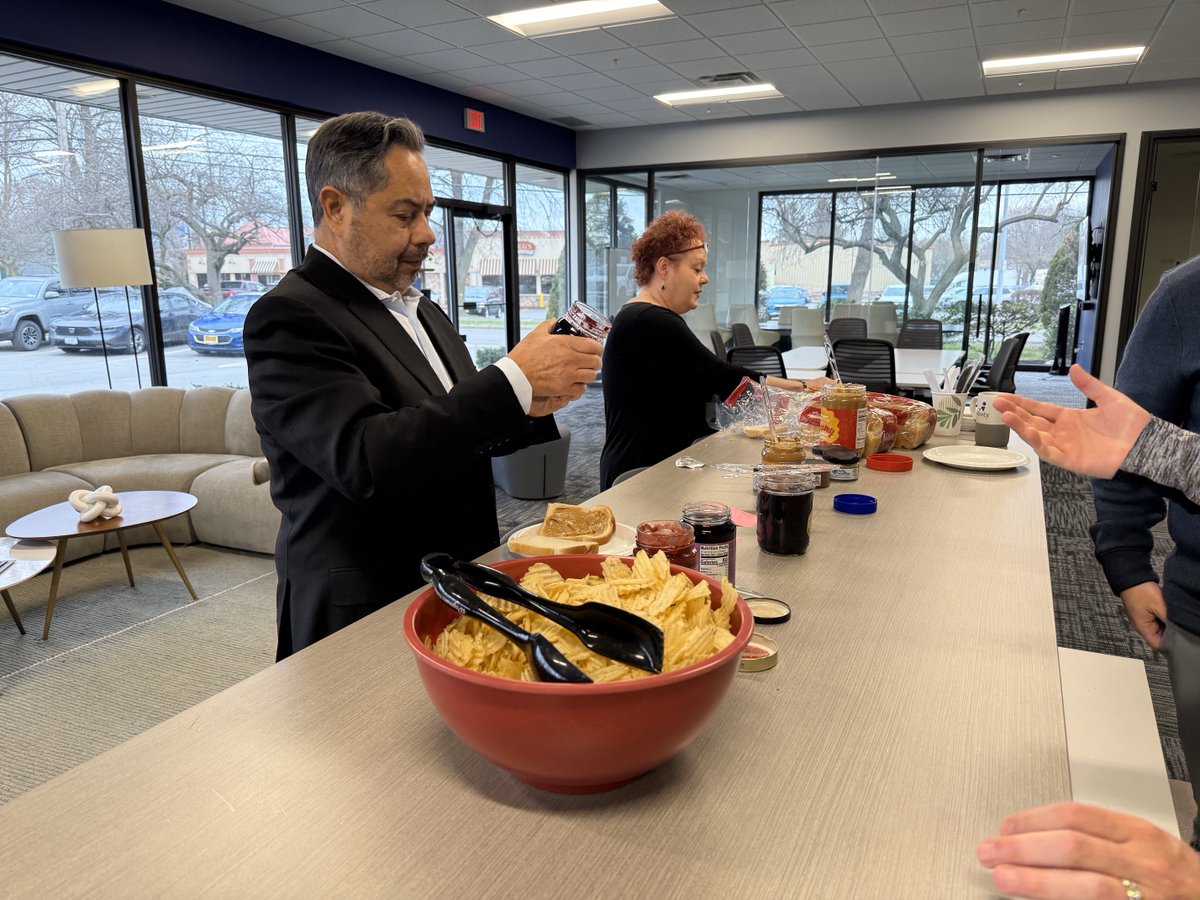 intivityatwork's tweet photo. Intivity turned National PB&J Day into a week-long celebration! 🥜🍇 Team members wrote PB&J sandwich instructions and followed each other’s steps—hilarity (and learning) ensued. Who doesn’t love a good sandwich and a lesson in communication? #PBJ #TeamIntivity https://t.co/x5uGWB9JsX