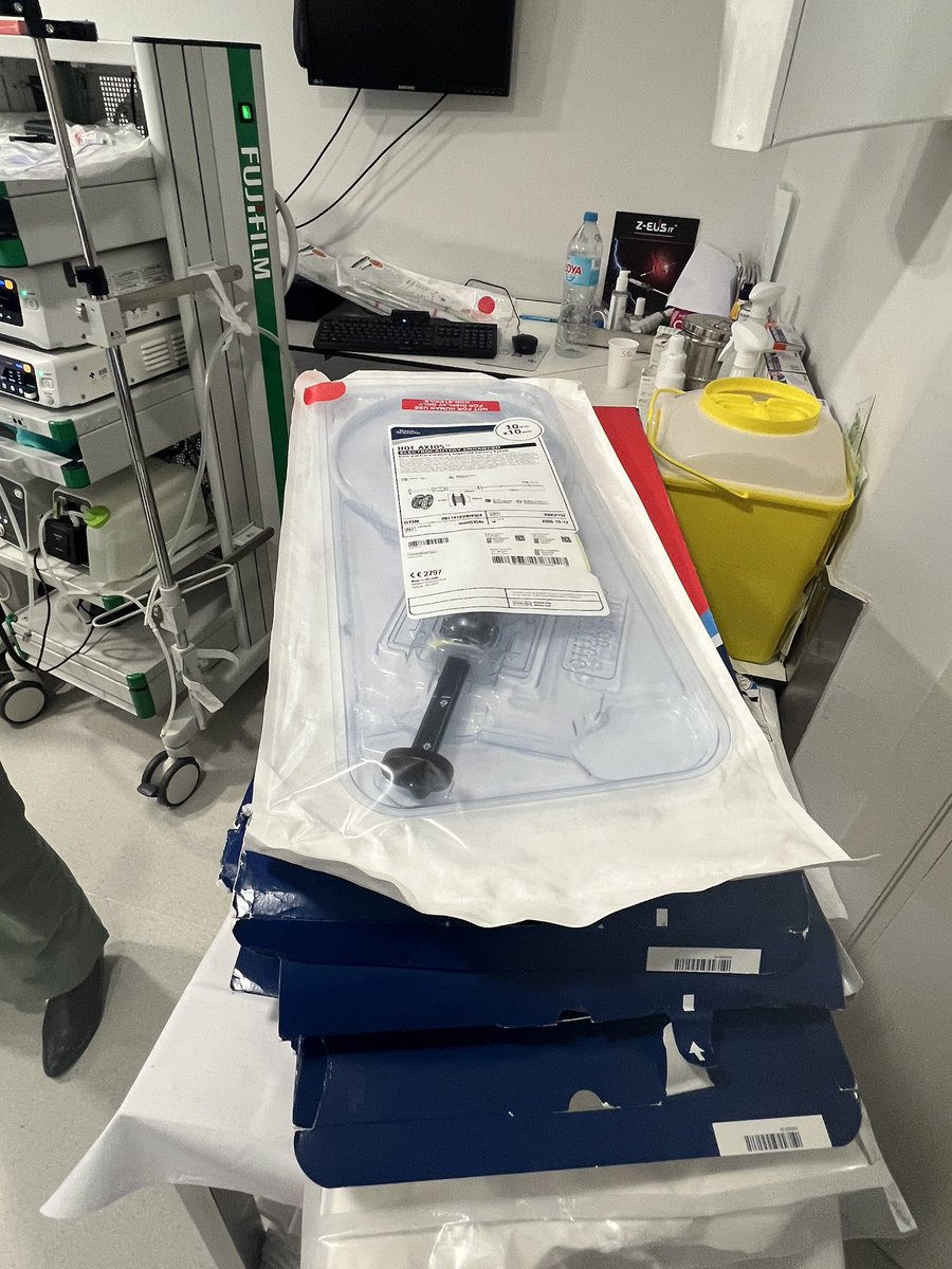 Segundo día de la tercera edición de nuestro curso “hands-on” de ecoendoscopia, praticando la colocación de prótesis de aposición luminal con simulador. 
<a href="/EndoCollabcom/">EndoCollab™ | GI Endoscopy Community</a> <a href="/SEEDendoscopia/">SEED</a> <a href="/endoscopyjrnl/">Endoscopy Journal</a> <a href="/sepdigestiva/">Sociedad Española de Patología Digestiva (SEPD)</a>