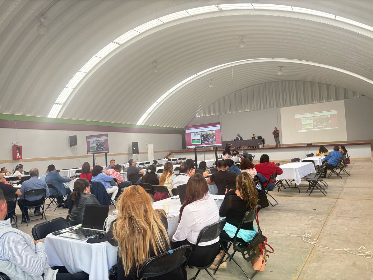 elidelarosao's tweet photo. 🌟 ¡La gira educativa #EDUGEST del #SIGEMS llegó a la #EPO22 en Tecámac!  Reunimos planteles BG, BT y TBC de 12 municipios. Media Superior agiliza libros de inscripción en minutos. Con #EDUKEY, la colaboración en tiempo real conecta a la comunidad escolar. #EdoMex @delfinagomeza https://t.co/nVcFu6ECak