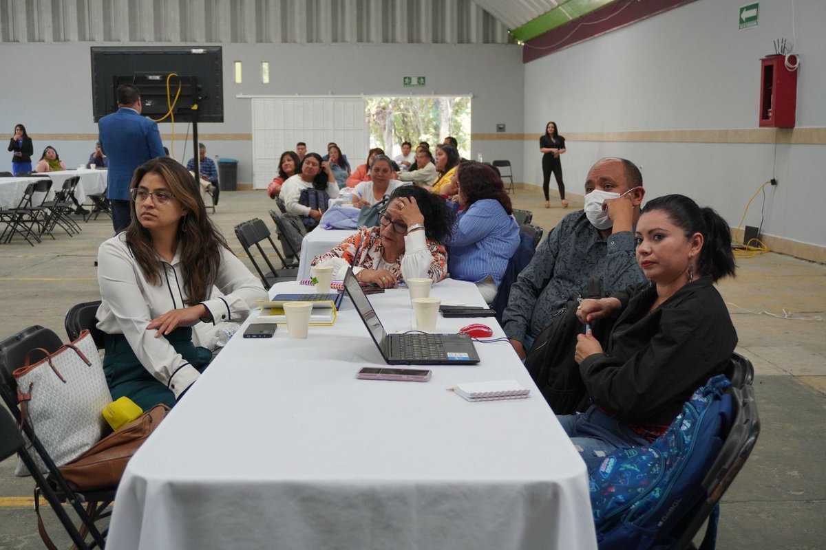 elidelarosao's tweet photo. 🌟 ¡La gira educativa #EDUGEST del #SIGEMS llegó a la #EPO22 en Tecámac!  Reunimos planteles BG, BT y TBC de 12 municipios. Media Superior agiliza libros de inscripción en minutos. Con #EDUKEY, la colaboración en tiempo real conecta a la comunidad escolar. #EdoMex @delfinagomeza https://t.co/nVcFu6ECak
