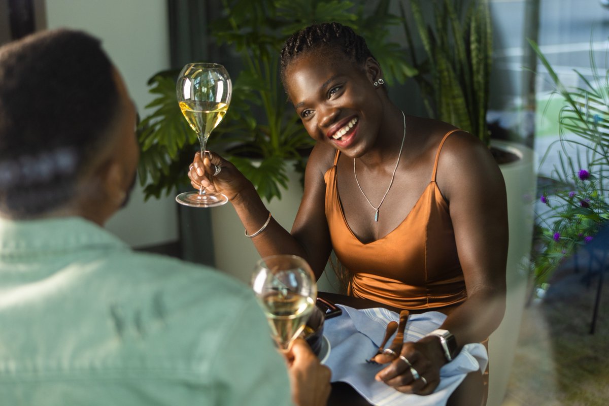 Thursdays just got better at #YOTELboston! ✨

Join us at Vela Seaport for Flight Nights, where you can enjoy a curated beverage flight paired with classic bar snacks for just $20 - bit.ly/3Xg6E9o