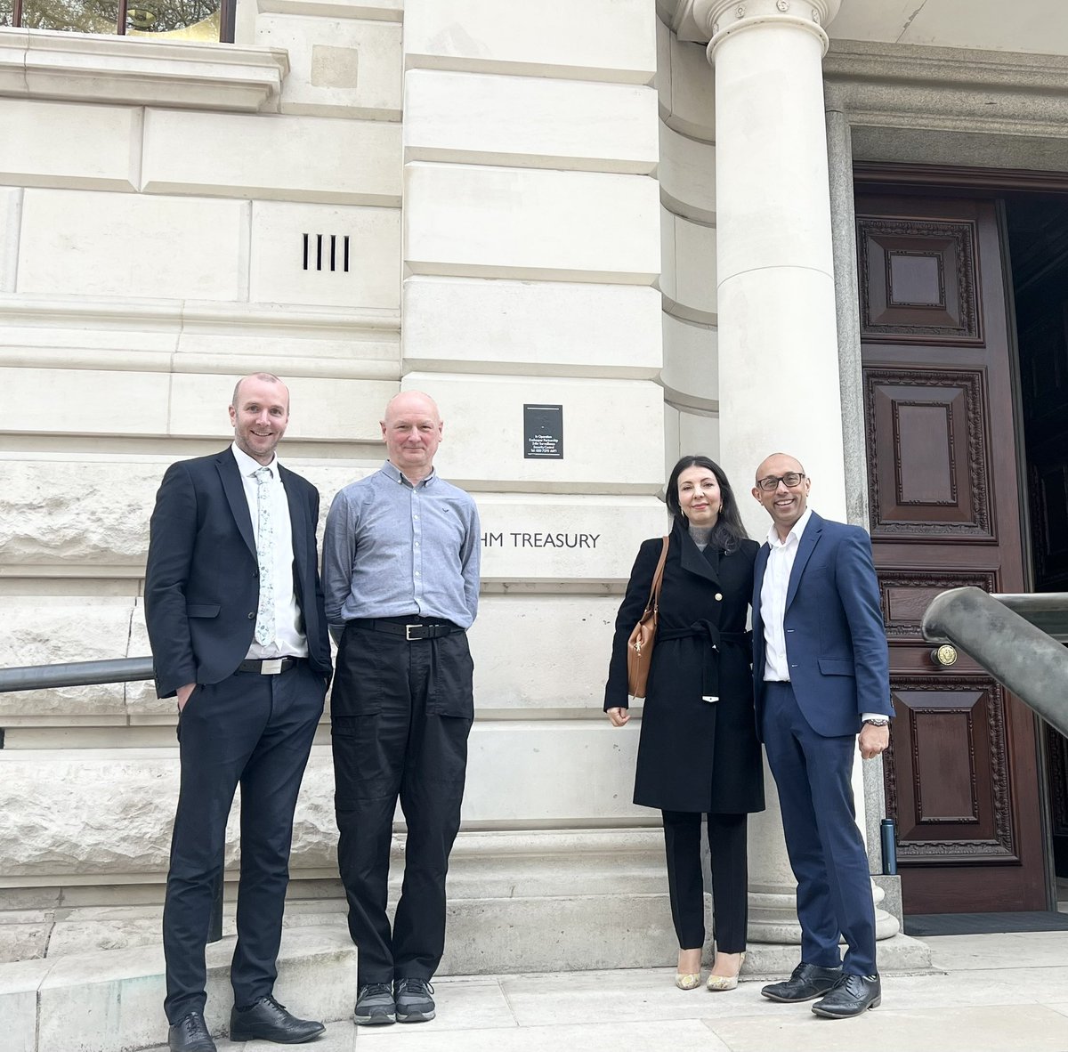 Great to meet with Treasury officials today to highlight with examples how investing in the community pharmacy network can save taxpayers money and the important role our sector plays not just in healthcare, but also in social care. Invest in #pharmacy to save. #NHS