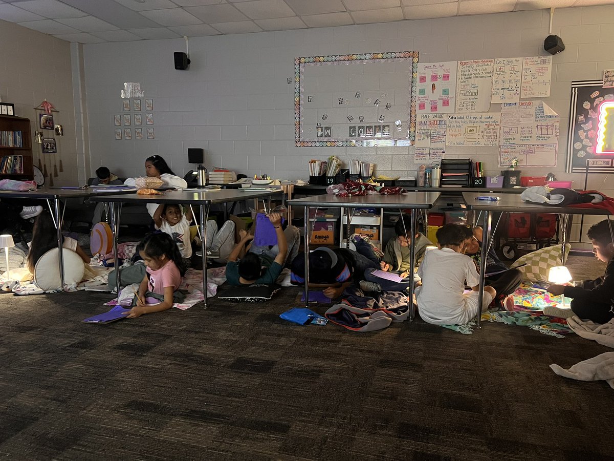 MsAmaya_'s tweet photo. My @HumbleISD_HE Wildcats are in power saving mode with our “anything but a desk” day and cootie catcher with positive affirmations #youarebrave #youarelovable #youarepowerful #wildcats #4thgrade https://t.co/Sytvw2pWe6