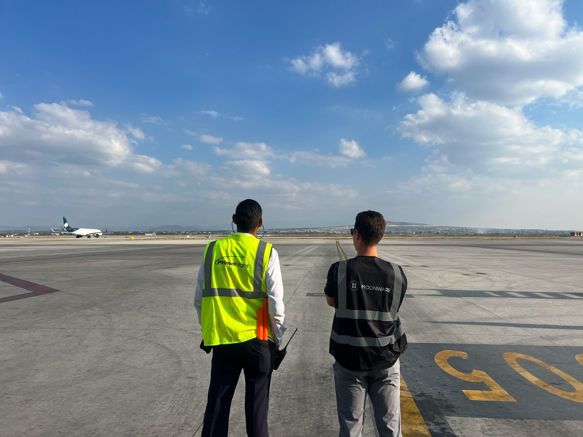 At Moonware, we know that turning around aircraft is tough work. 

Ground operators manage a constant flow of tasks, from coordinating crews to tracking equipment, all while dealing with unpredictable changes.

We developed HALO to support that work by providing clear visibility