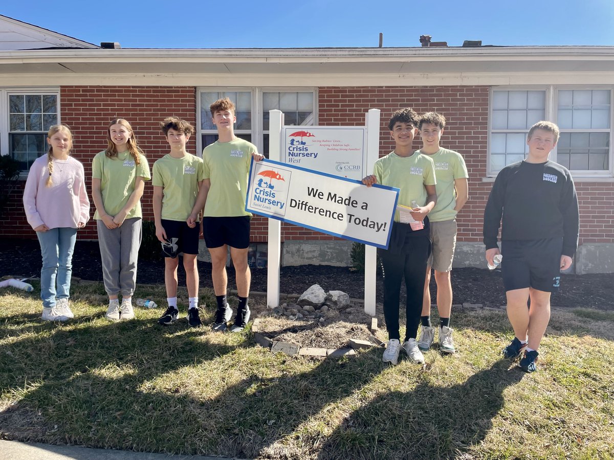 STLCrisisKids's tweet photo. Huge thank you to the amazing students from St. Charles Borromeo School for spending the day volunteering at our Nurseries &amp; Outreach Center! 💙 Your hard work made a big impact!

Want to get involved? 👉 https://t.co/pxl5Pdw2iR

#SLCN #VolunteerImpact #ChildAbusePrevention https://t.co/40nbQZ1Nkg