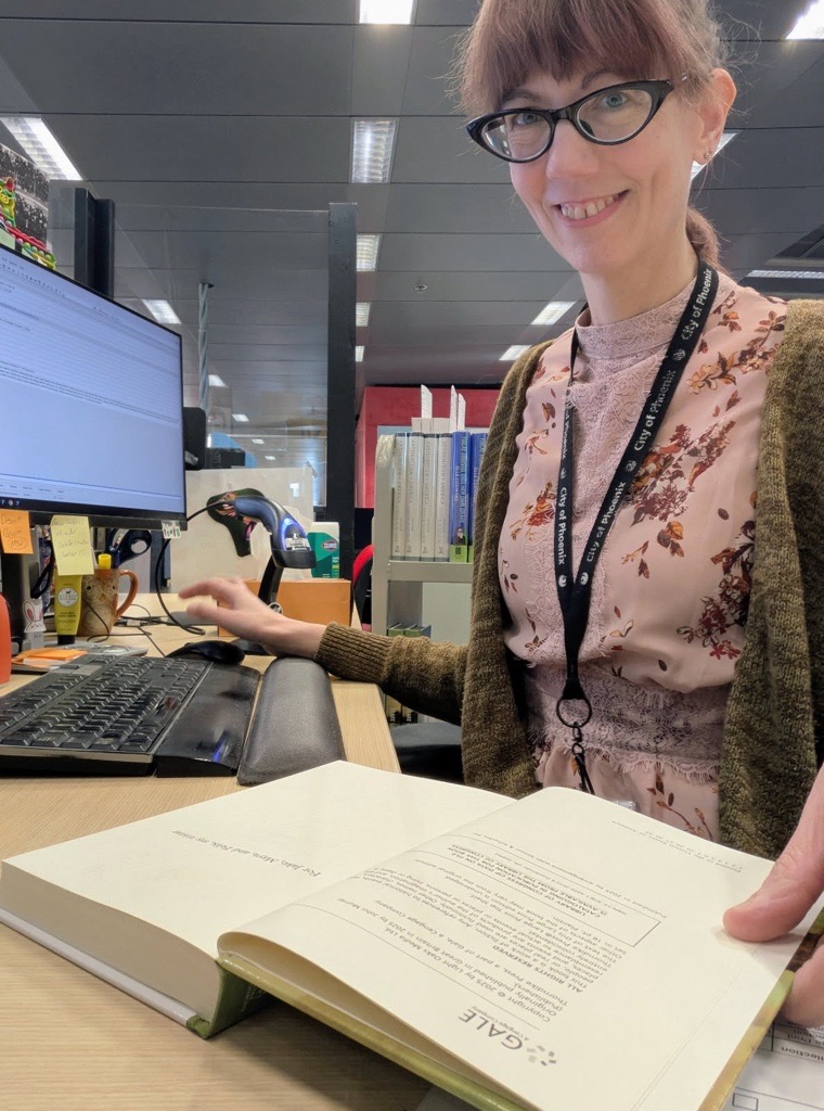 PhxLibrary's tweet photo. 📚🧡Today is #NationalLibraryWorkersDay! It’s a special day to recognize the valuable contributions made by all library workers. Meet some of our PPL experts from Burton Barr Central Library who make your experience at the library the best ever! https://t.co/9eKM5zAkz7